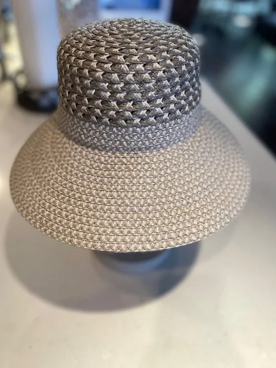 Eric Javits Squishee Adjustable Back "Army Girl" Hat / Cap in Gray White - Picture 2 of 14